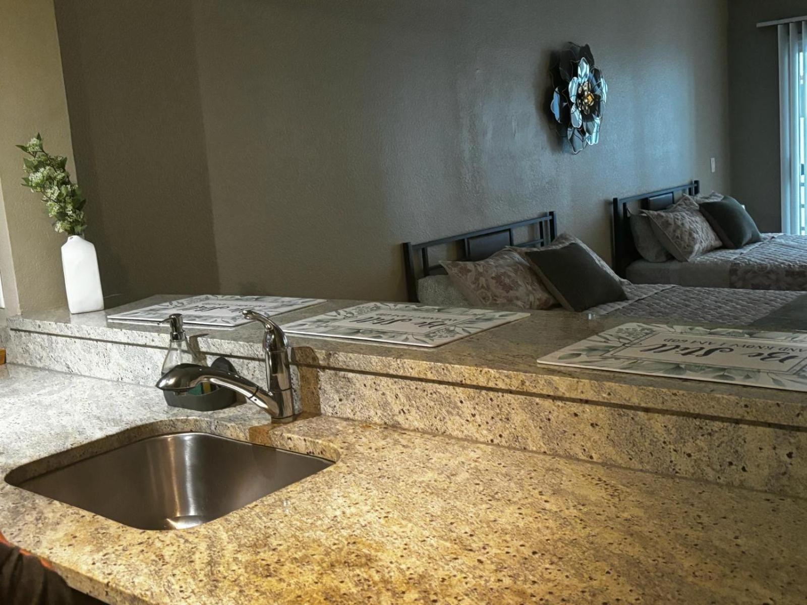 Sweet Studios Universal Loft Free Parking And Wifi Лос-Анджелес Экстерьер фото
